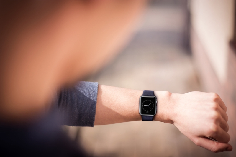 What comes first: wearables apps or wearable app users?